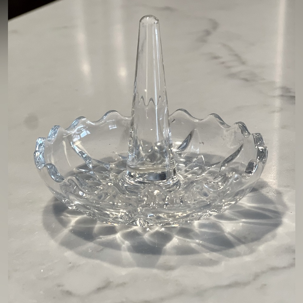 Crystal Ring Holder
